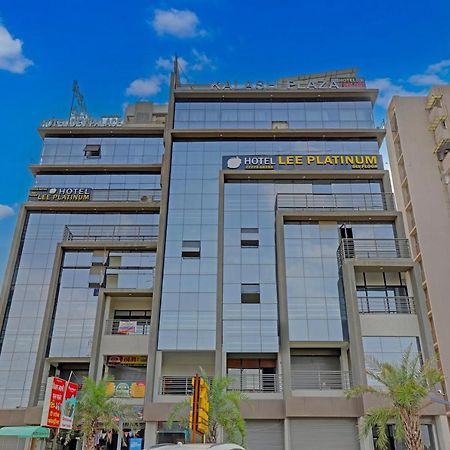 Hotel Lee Platinum Ahmadabad Zewnętrze zdjęcie