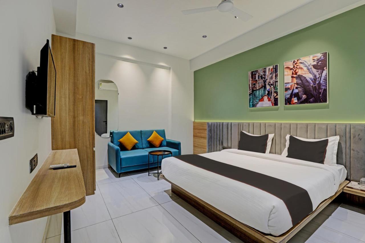 Hotel Lee Platinum Ahmadabad Zewnętrze zdjęcie